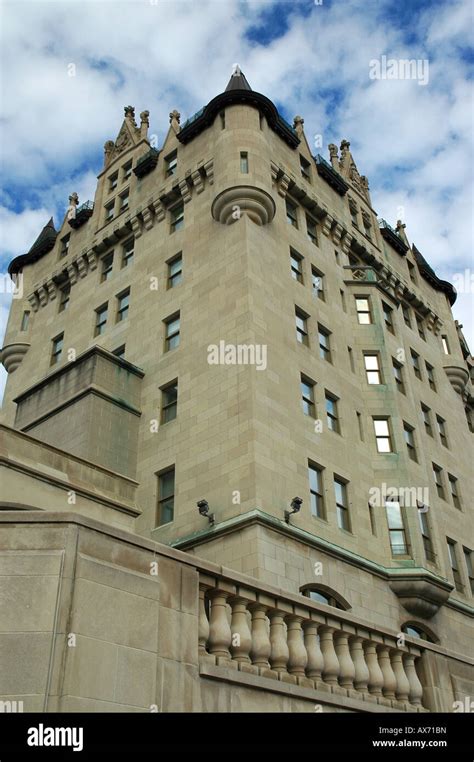 chateau cartier hotel ottawa